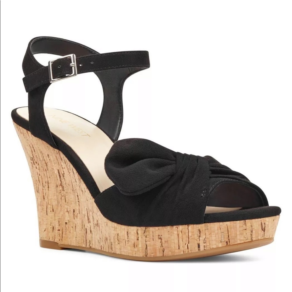NWB Nine West Black Barnes Wedged 5.5M